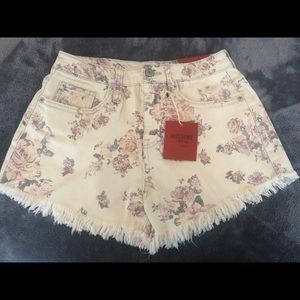 Floral high waisted shorts never worn with tags